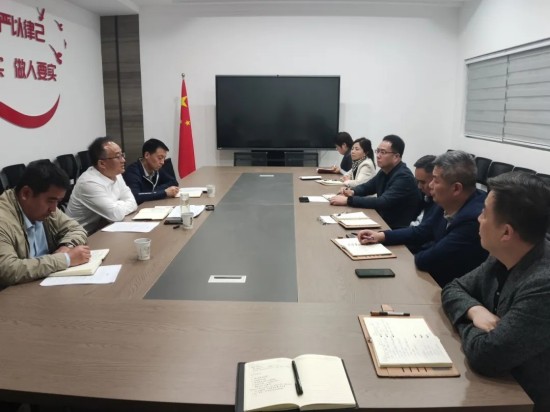 区人大常委会主任王启深入陈仓镇开...